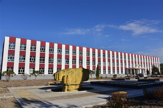 F:\宣传部资料\精神文明材料\校园美景\85.jpg